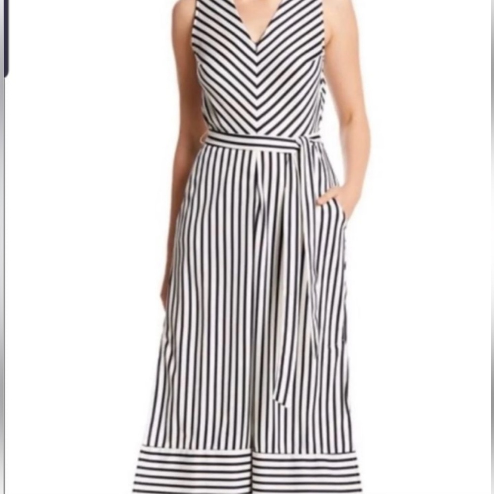 ECI New York V NECK  SLEEVELESS Striped Black and White Jumpsuit